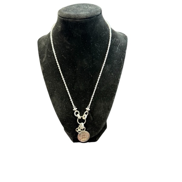 Avon Lita Scroll Silvertone Necklace with Elegant Pendant NIB vintage 2010 - Picture 1 of 7